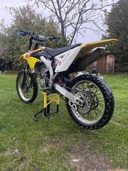 Suzuki rmz450 - 3