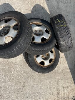 Honda CRV 225/65 R17 na zimných pneu - 3