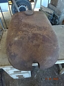 Kúpim nádrž na Zetor 25 - 3