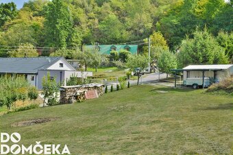 DO DOMČEKA | Slnečný stavebný pozemok v blízkosti lesa, Krík - 3