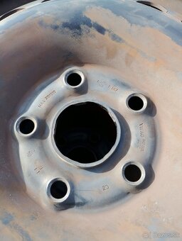 Predám pneumatiky s diskami - 3