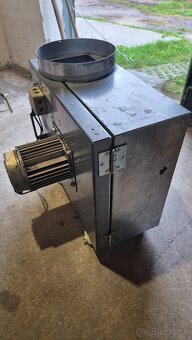 Predám ventilátor Systemair KBR 280EC - 3