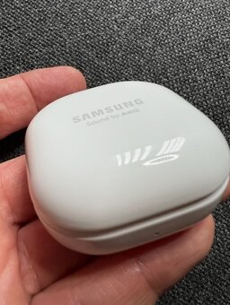 Samsung Galaxy Buds Live SM-R180 biele /SUPER CENA/ - 3