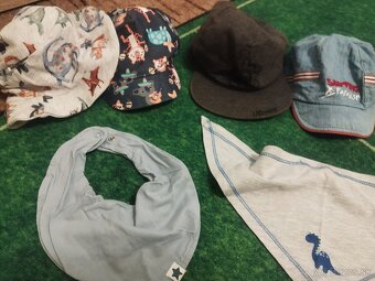Štýlové šiltovky, klobúčiky a baretka + nákrčníky - 3