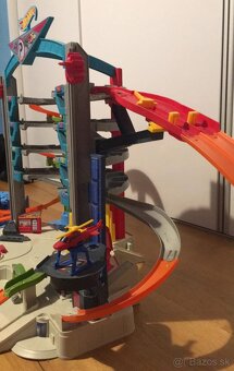 Hot Wheels Ultimate Garage - 3