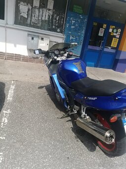 Honda CBR 1100XX - 3