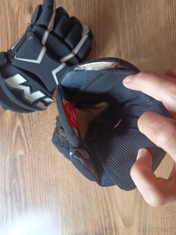 Hokejové rukavice CCM veľkosť 9 - 3