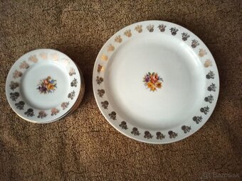 etazer a dezertna súprava tanierov - 3