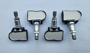 SUZUKI SNÍMAČE TLAKU PNEUMATÍK
- 3