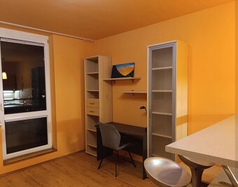 Útulný 1 izbový byt Tomášikovej ulici - 3