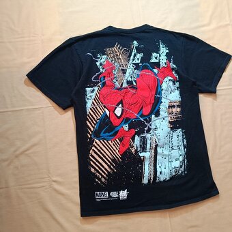 Huf x Marvel čierne tričko s veľkou potlačou Spider-man M - 3