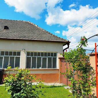4 izbový, sedliacky rodinný dom s vedľajšími stavbami - 3