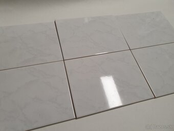 Predám biely obklad 20x150mm Rako. - 3