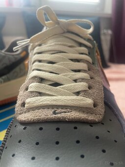 Nike x Travis Scott Air Force 1 - 3
