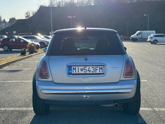 Mini Cooper One - 3