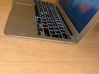 Apple Macbook mid air 2013 - 3