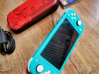 Nintendo Switch Lite - 3