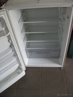 Vstavaná,zachovalá chladnička zn.ZANUSSI. - 3