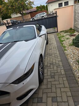 Ford Mustang V6 cabrio - 3