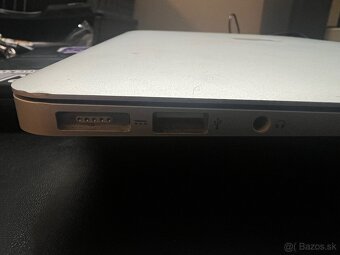 Predám Macbook Air 2017 - 3