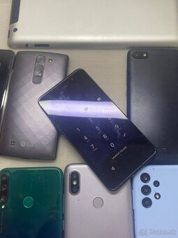 Predám 15 telefonov + tablet - 3