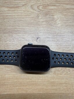 Predám Apple Watch SE 44mm Nike - 3