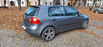 Volkswagen Golf 5 - 3