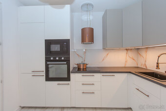 NA PREDAJ 3-izb.byt Petržalka, kompletná rekonštrukcia - 3