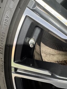 ZIMNA SADA ORIG.BMW X5 G05 R20 740m 275/45/20 MICHELIN - 3