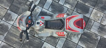 Detská elektrická trojkolka - 3