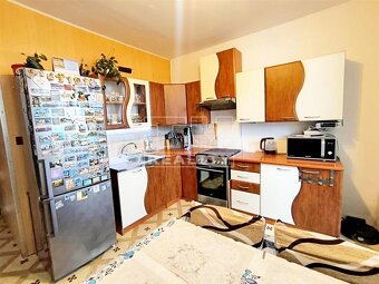 Znížená cena....Na predaj 2-izbový byt s lodžiou v... - 3