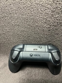 Xbox Wireless Controller - 3