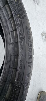 205/50R17 - 3