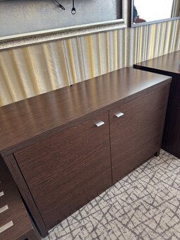 Komoda - 3