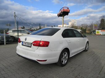 VW Jetta - 3