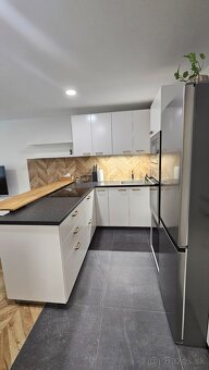 3i zariadený byt s balkónom, Nábrežie Sv. Cyrila, Prievidza - 3