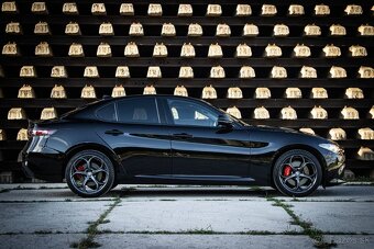 Alfa Romeo Giulia VELOCE Q4 /AJ NA SPLÁTKY/ - 3