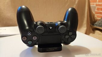 Predám PS4 500Gb - 3
