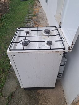 Darujem plne funkčný sporák - 3