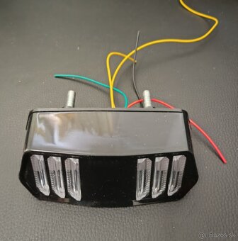 Zadné LED svetlá na motorku - 3