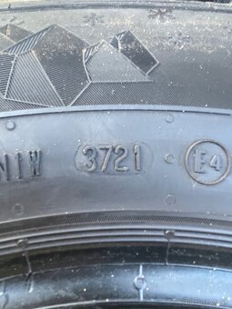 Semperit 215/70 R16 zimné - 3
