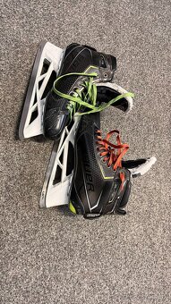 brankárske korčule BAUER elite + náhradné nože - 3