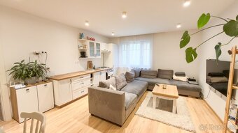 2 izbový apartmán v centre Kežmarku - 3