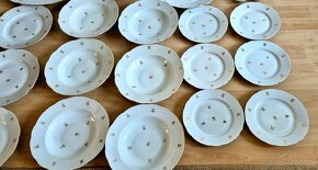 Predám staručkú súpravu z prvorepublikového obdobia - 3