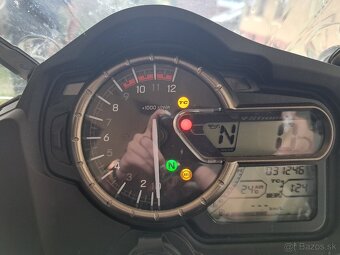 Suzuki V-Strom 1000 - 3