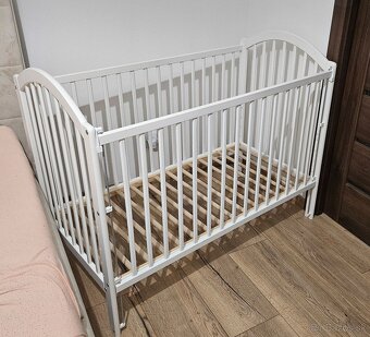 Postieľka so sťahovacim bokom - 3