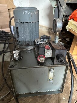 hydraulicka jednotka + 2x hydraulicky valec - 3