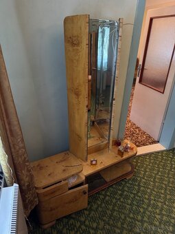 Starožitný spálňový set - 3