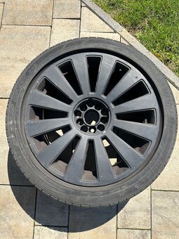 235/45 r18 - 3