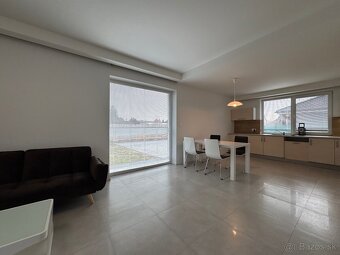 Moderný 4-izb. bungalov len 4 km od mesta - 3